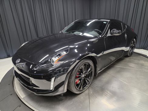 Used 2020 Nissan 370Z Touring Sport image 38