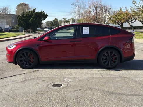 Used 2023 Tesla Model X Plaid image 7
