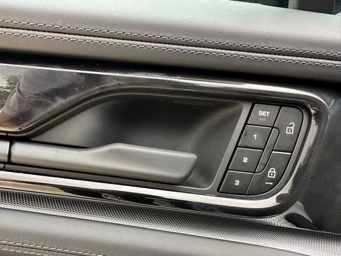 Certified 2026 Porsche Panamera 4 E-Hybrid AWD/4WD image 16