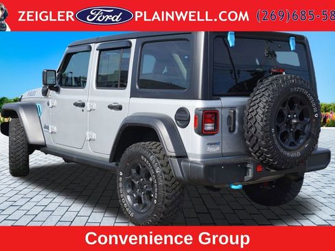 Used 2023 Jeep Wrangler Unlimited w/ 8.4" Radio Group AWD/4WD image 3