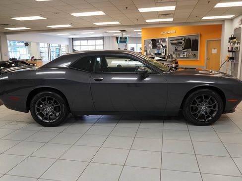 Used 2018 Dodge Challenger GT w/ GT Interior Package image 12