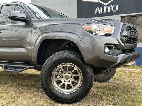 Used 2023 Toyota Tacoma SR AWD/4WD image 3