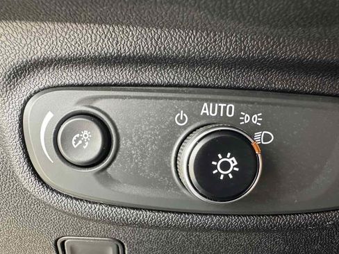 Used 2019 GMC Terrain SLE w/ Driver Convenience Package FWD image 13