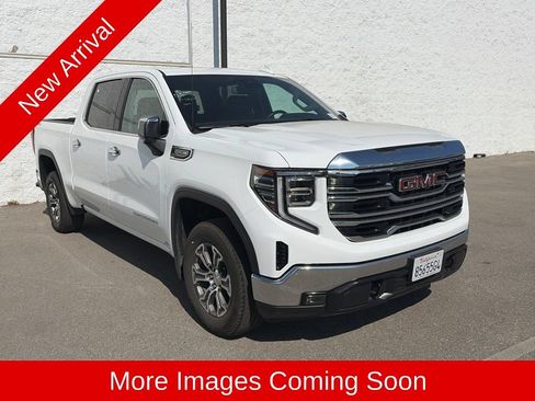 Used 2026 GMC Sierra 1500 SLT AWD/4WD image 1