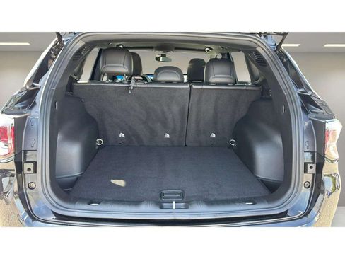 Used 2025 Jeep Compass Limited AWD/4WD image 9