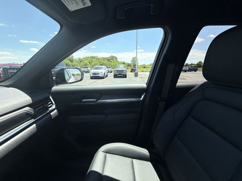 Used 2025 GMC Terrain Elevation w/ Elevation Premium Package AWD/4WD image 26