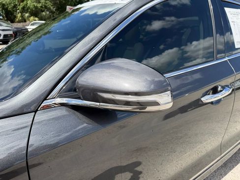 Used 2021 Genesis G70 2.0T w/ Elite Package image 10