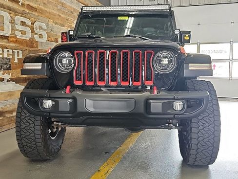 Used 2019 Jeep Wrangler Unlimited Rubicon AWD/4WD image 3
