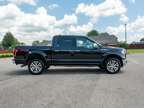 Used 2015 Ford F150 Lariat w/ Equipment Group 502A Luxury AWD/4WD image 4