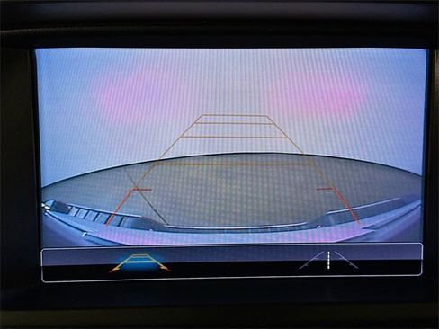 Used 2018 Chevrolet Colorado LT w/ Luxury Package, Chrome image 10