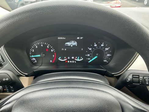 Used 2020 Ford Escape SE image 19