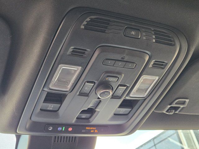 Used 2023 GMC Yukon XL Denali Ultimate AWD/4WD image 36