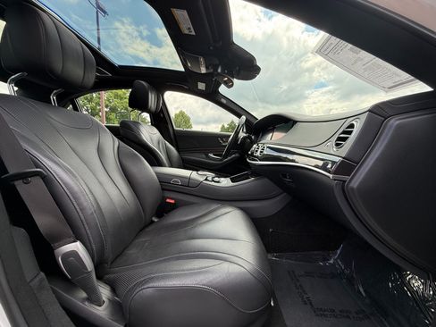 Used 2017 Mercedes-Benz S 550 4MATIC Sedan image 24