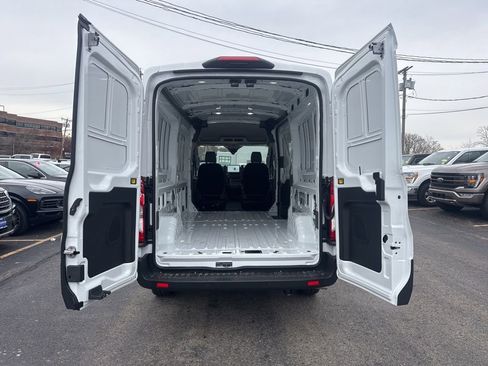 New 2026 Ford Transit 250 148 Medium Roof w/ Exterior Upgrade Package RWD image 38