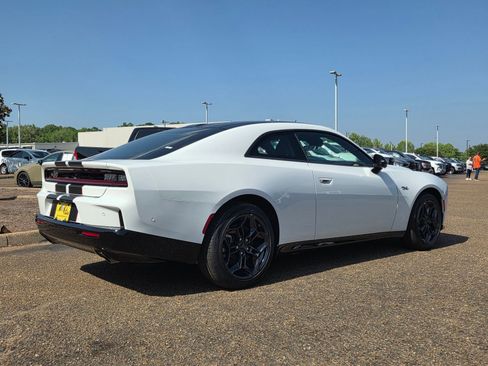 New 2026 Dodge Charger R/T AWD/4WD image 4