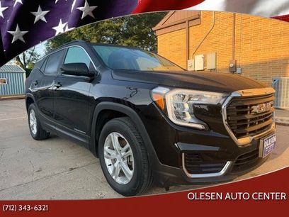 Used 2023 GMC Terrain SLE w/ Driver Convenience Package