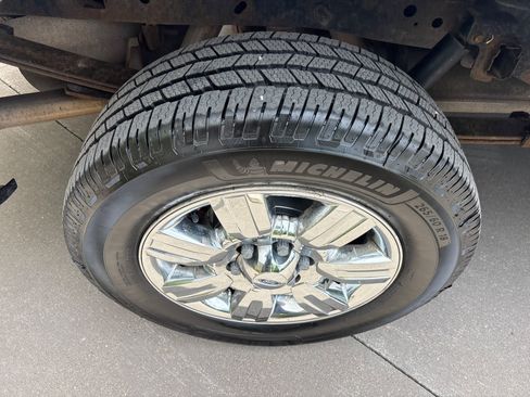 Used 2011 Ford F150 XLT w/ XLT Chrome Pkg RWD image 10