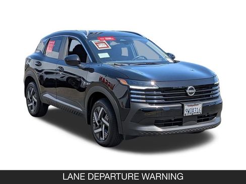 Certified 2026 Nissan Kicks SV FWD image 2