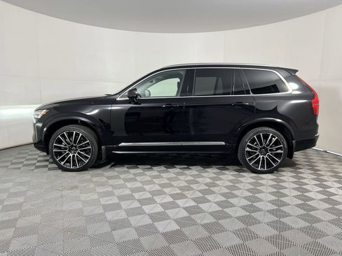 New 2026 Volvo XC90 B5 Ultra image 5