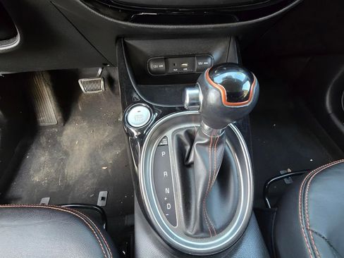 Used 2018 Kia Soul ! FWD image 59