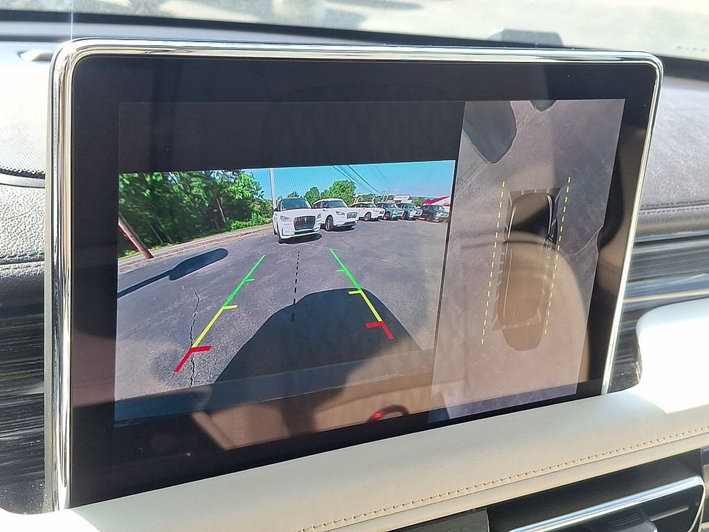 Certified 2023 Lincoln Aviator Black Label w/ Dynamic Handling Package AWD/4WD image 20