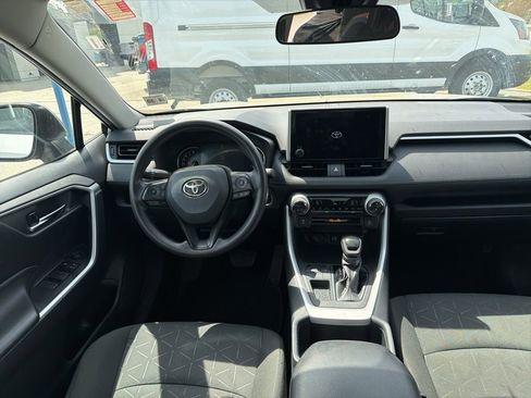 Used 2024 Toyota RAV4 XLE image 8