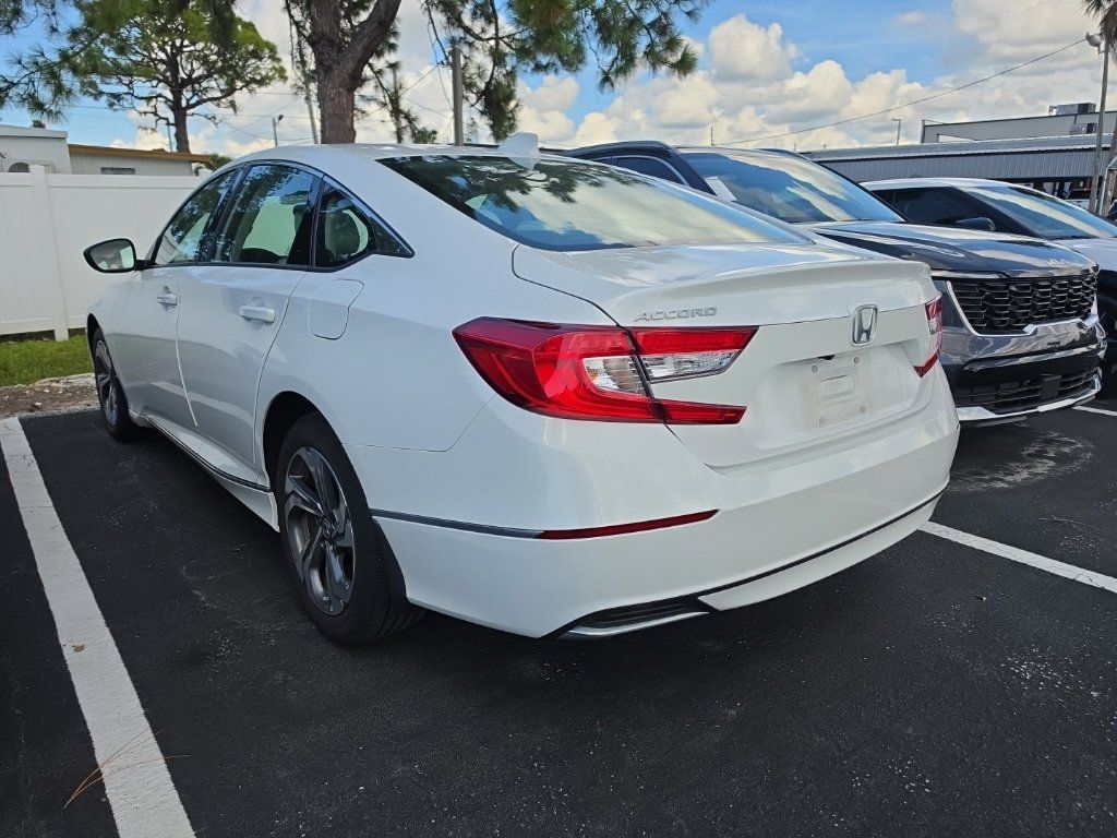 Used 2018 Honda Accord EX image 11