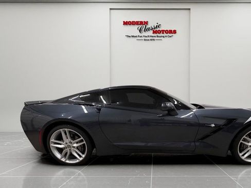 Used 2019 Chevrolet Corvette Stingray Coupe w/ 1LT RWD image 8