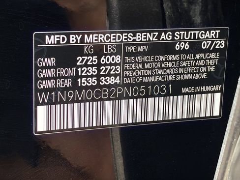 Used 2023 Mercedes-Benz EQB 250+ image 28
