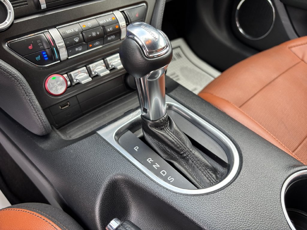 Used 2019 Ford Mustang Premium RWD image 28
