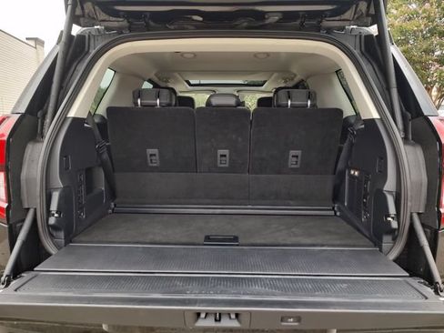 Used 2025 Ford Expedition Platinum AWD/4WD image 33
