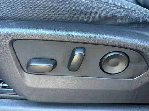 Used 2024 GMC Sierra 1500 Elevation image 13