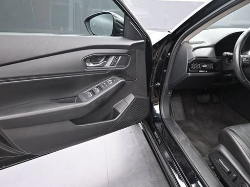 Used 2023 Honda Accord EX-L image 17