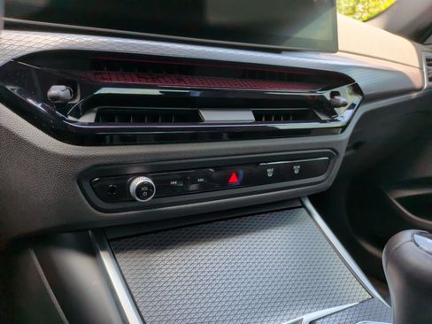 Used 2025 BMW M2 w/ Lighting Package RWD image 19