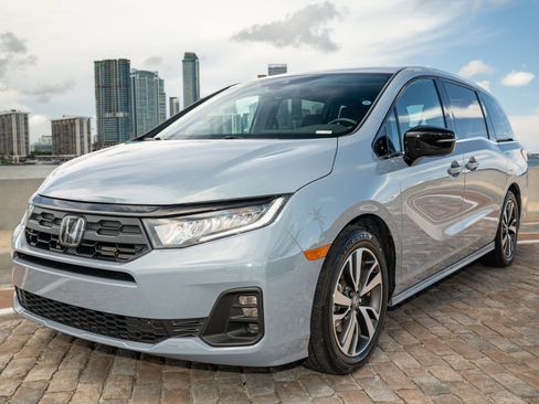 Used 2025 Honda Odyssey Sport-L image 5
