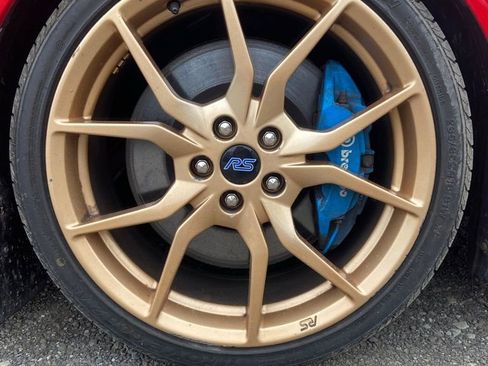 Used 2018 Ford Focus RS AWD/4WD image 9
