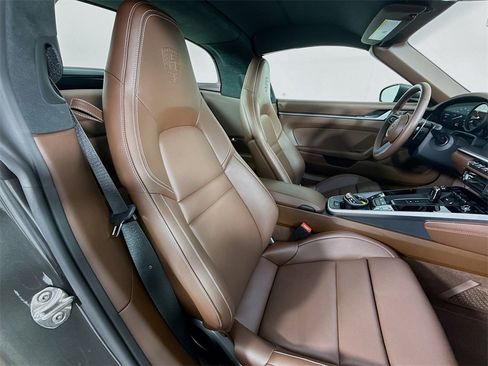 Used 2024 Porsche 911 Targa 4S image 28