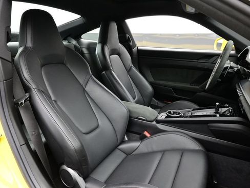 Certified 2024 Porsche 911 Carrera GTS RWD image 13