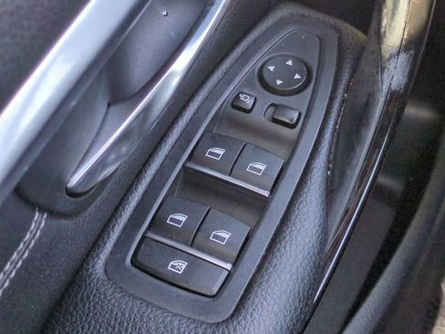 Used 2017 BMW 330i xDrive Sedan image 24