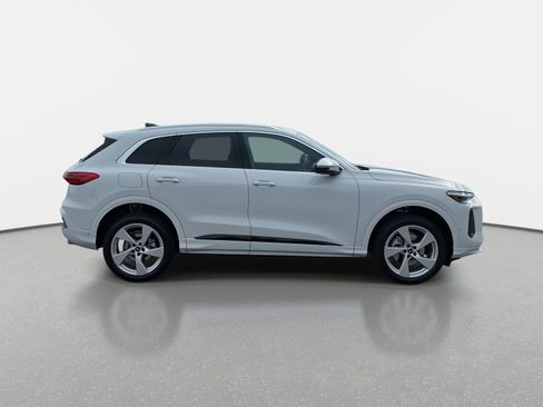 New 2025 Audi Q5 Premium Plus image 4