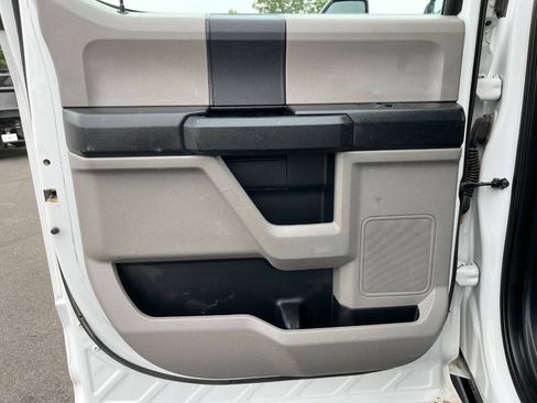 Used 2017 Ford F350 XL w/ Power Equipment Group AWD/4WD image 16
