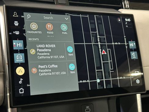 Used 2024 Land Rover Discovery Sport S image 21