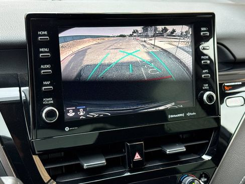 Used 2022 Toyota Camry XSE FWD image 17