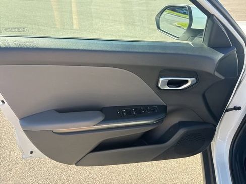 Used 2025 Kia K4 FWD image 14
