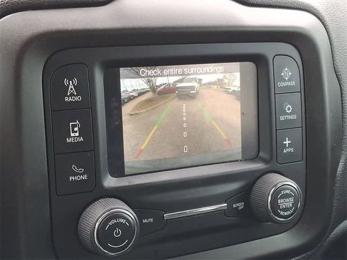 Used 2020 Jeep Renegade Sport w/ Sport Appearance Group image 17