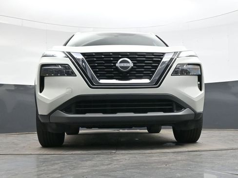 Used 2023 Nissan Rogue SV w/ SV Premium Package image 41