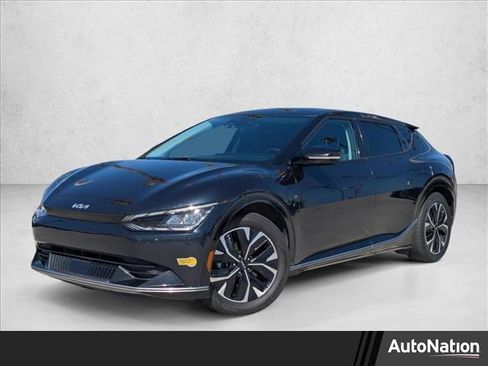Used 2022 Kia EV6 Wind image 1