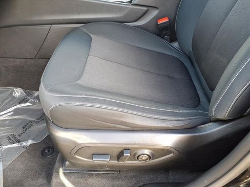 Used 2022 Jeep Grand Cherokee L Laredo w/ Luxury Tech Group I image 17