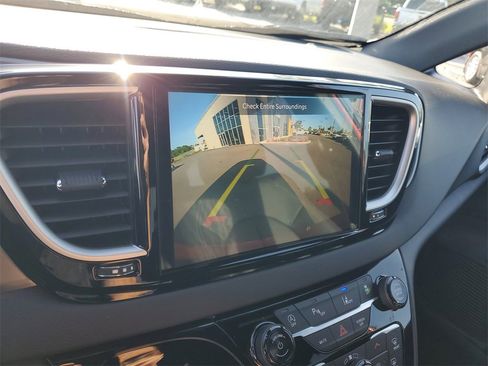 New 2025 Chrysler Voyager LX image 16