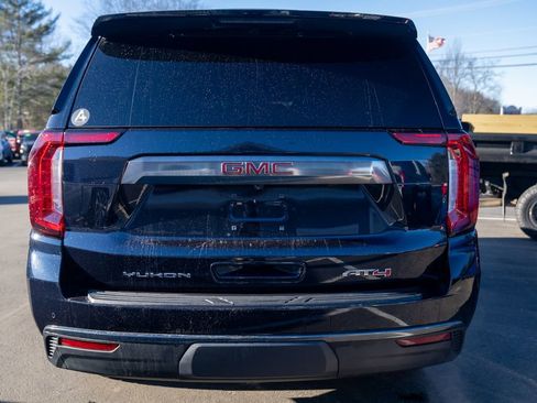 Used 2021 GMC Yukon AT4 w/ AT4 Premium Package image 5